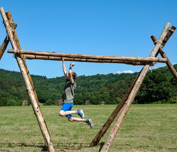 SUMMER CAMP FOR TEENS AGED 10 TO 18